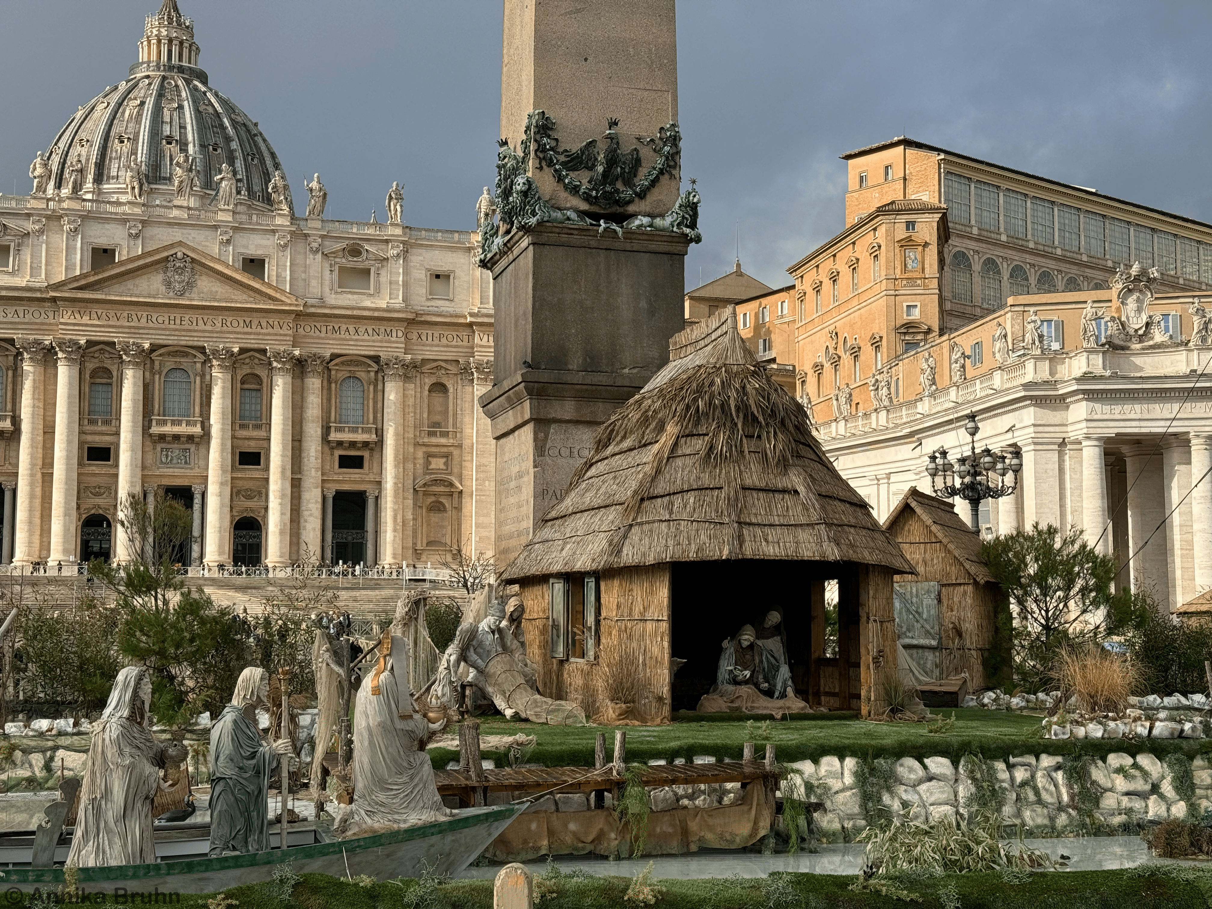 Weihnachtskrippe auf dem Piazza San Pietro